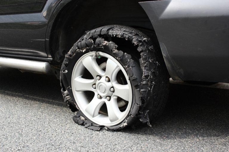 Aging tires 5 signs it s time to replace your tires